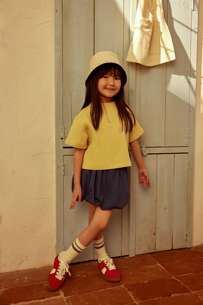 Yellow Embroidery Detailed Lightweight Short Cut T-shirt - 3